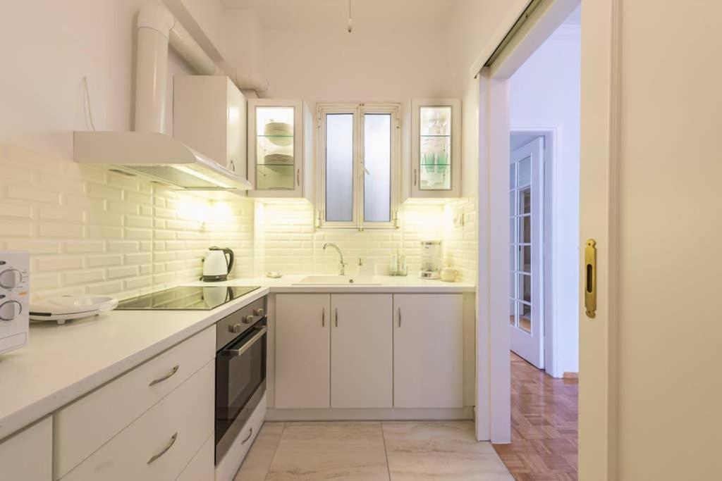 New! Bright & Remodeled 1Bed Apt 2Min Walk To Acropolis Atene Esterno foto