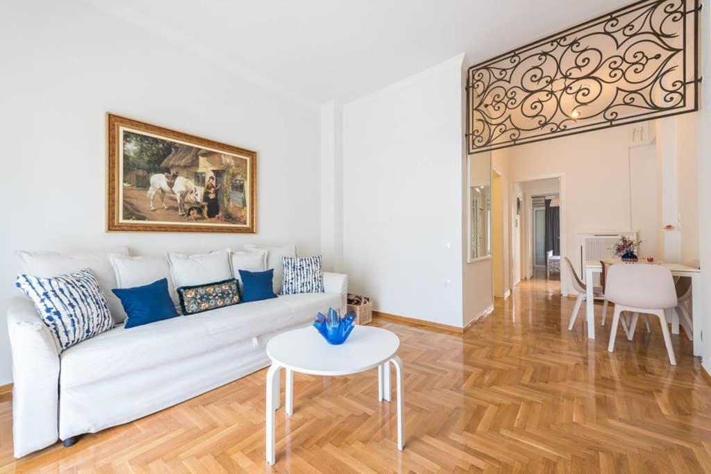 New! Bright & Remodeled 1Bed Apt 2Min Walk To Acropolis Atene Esterno foto