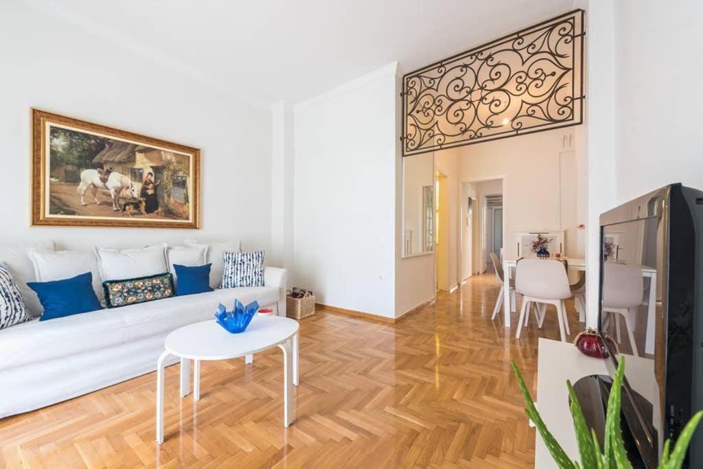 New! Bright & Remodeled 1Bed Apt 2Min Walk To Acropolis Atene Esterno foto